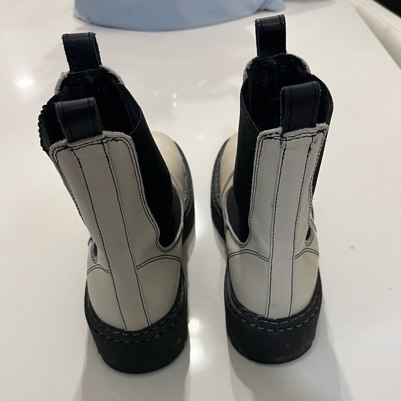 Chelsea Platform Boots - Picture 5 of 8